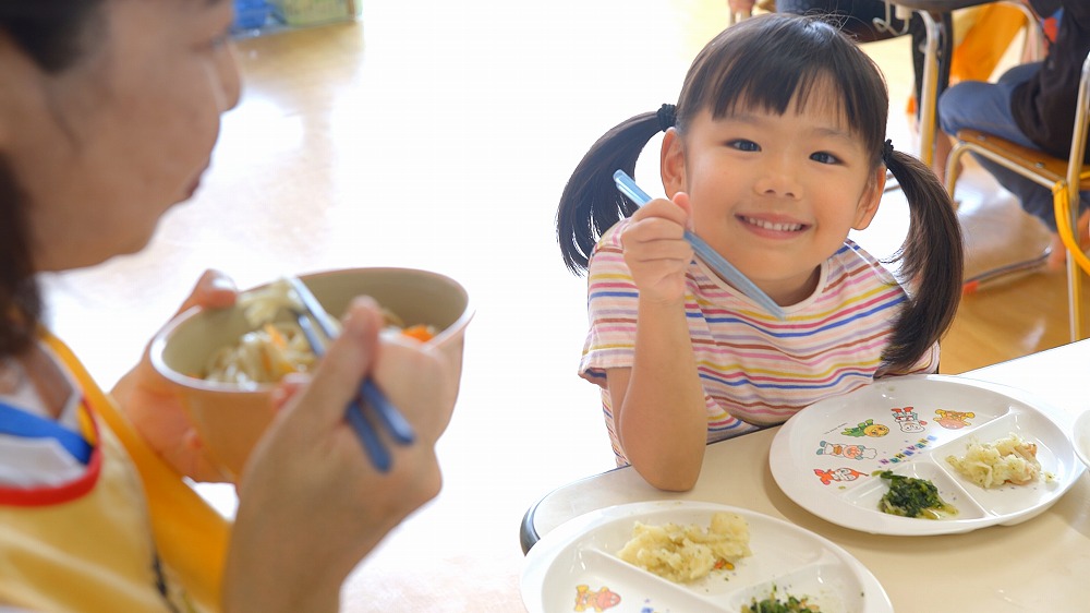 給食